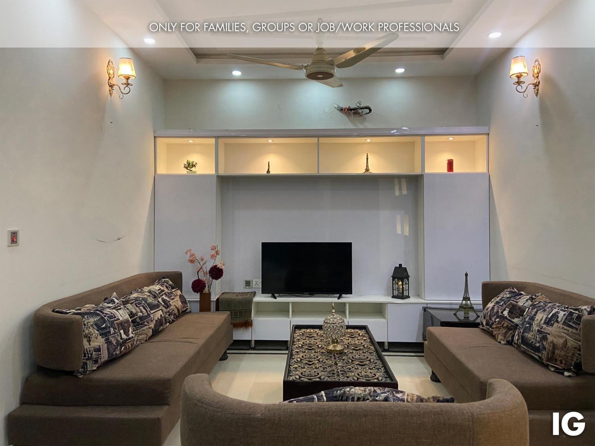 3 Bedroom Furnished Holiday Home Near Valencia Town, Lake City & Ring Road Lahore Bagian luar foto