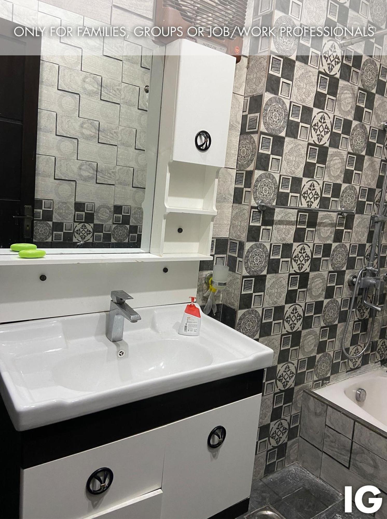 3 Bedroom Furnished Holiday Home Near Valencia Town, Lake City & Ring Road Lahore Bagian luar foto